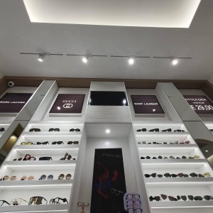 architettura e costruzioni ristrutturazione negozio ottica casalnuovo